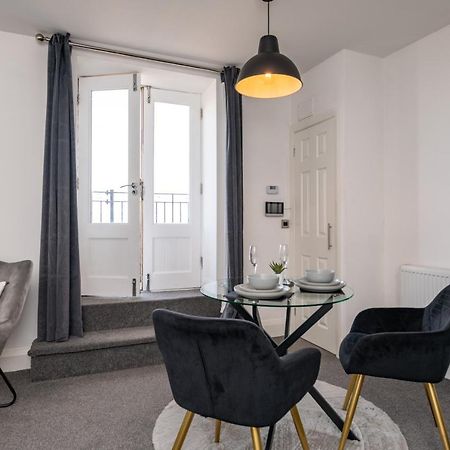 The Croston Balcony Apartment- Morecambe Central Promenade, Beach Front And Sea Views Exterior foto
